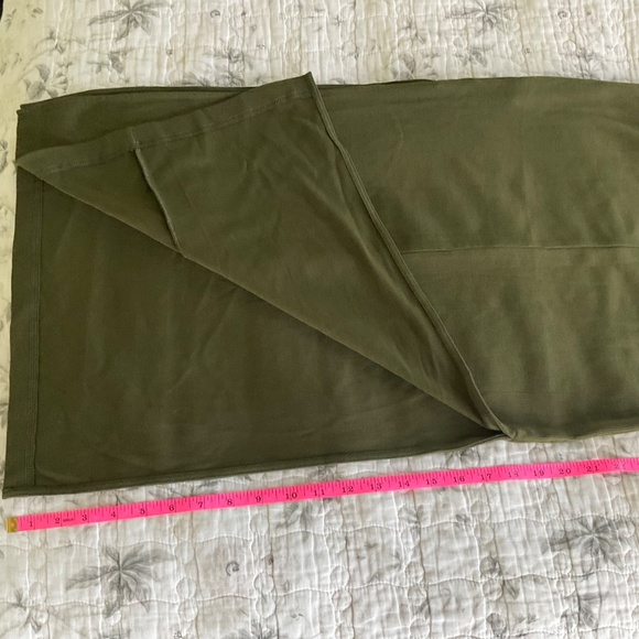 Fitted Rib-Knit Square-Neck Midi Dress Conifer Green - Picture 7 of 7